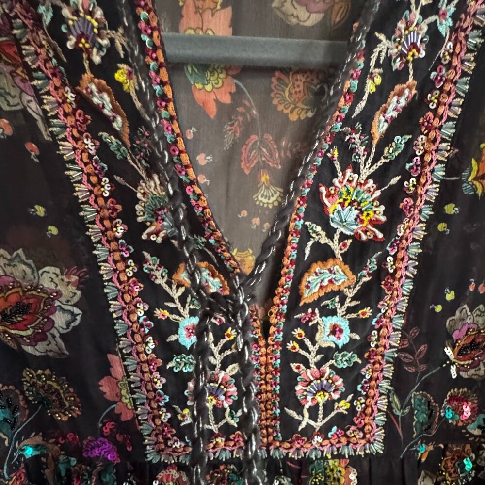 Soft Surroundings - Embellished, Tunic, Flutter Sleeve Blouse - M - Picture 6 of 14